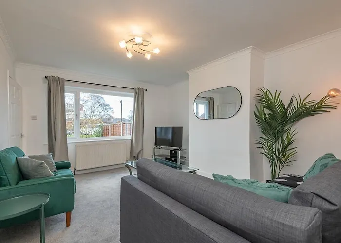 Vakantiehuis Spacious 5 Bed Close To Elland Road, First Direct Arena & Headingley Stadium Leeds (West Yorkshire)